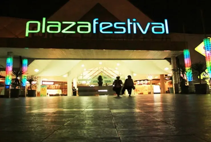 Plaza Festival